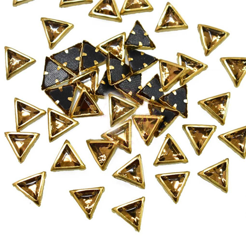 Gold Triangle Shape Kundan Stone - (1kg)