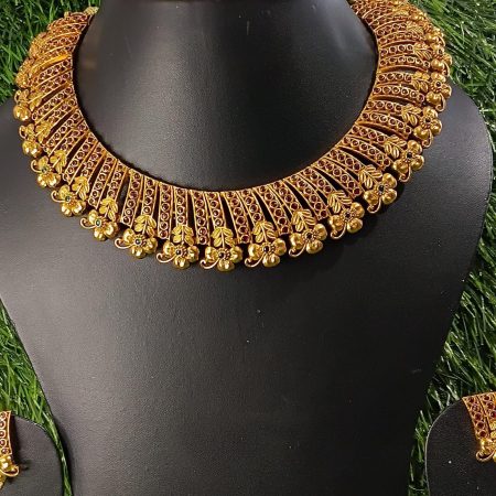 Antique Gold Choker Necklace with Floral Detailing & Matching Earrings